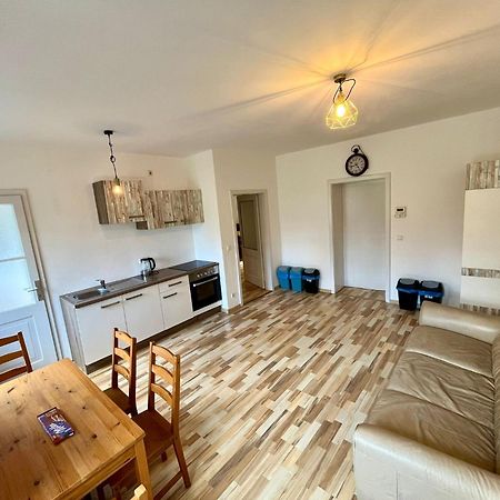 Monteurwohnung Leoben, Zentral Leoben  Ngoại thất bức ảnh
